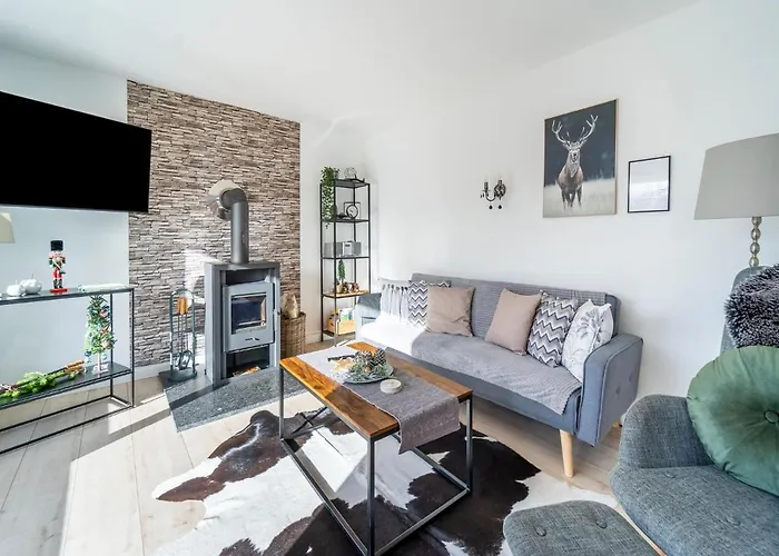 別荘 Holiday Home In Suhl Near Rennsteig Trail ズール