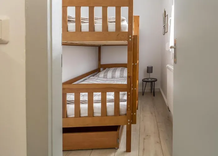 別荘 Holiday Home In Suhl Near Rennsteig Trail ズール